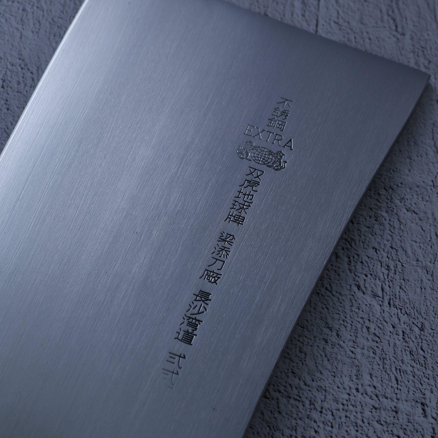 Leung Tim Stainless Kau Kong Bend Cleaver (Wood Handle)
