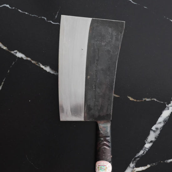 
Leung Tim Carbon Kau Kong Bend Cleaver (Iron Handle)